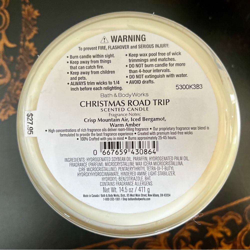 Bath & Body Works Christmas Road Trip Candle - White and Silver - Picture 2 of 4